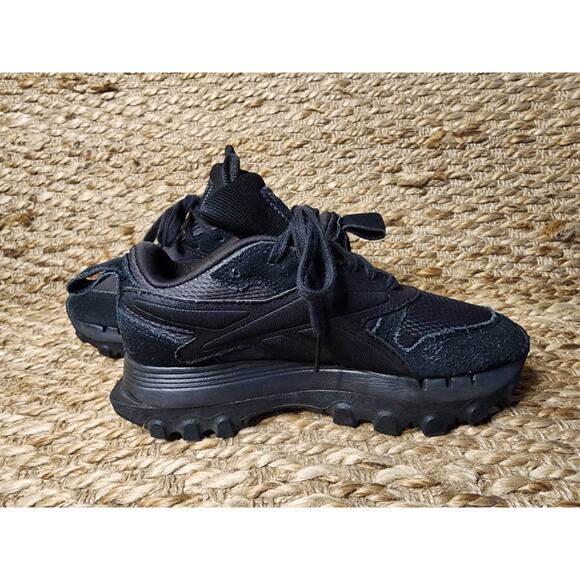 REEBOK X CARDI B WOMEN'S 6 CLASSIC LEATHER ATHLETIC SNEAKER BLACK GY1942 - Picture 7 of 11